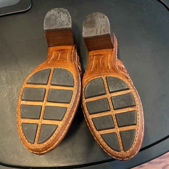 Frye leather heeled open back 8.5 clogs - Picture 6 of 6